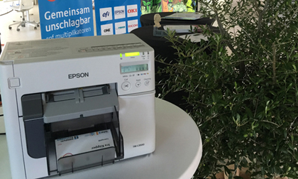 Einfach in der Handhabung und sehr schnell: Digitale Etikettenfarbdrucker von EPSON